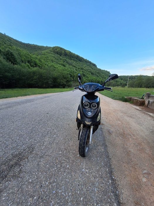 Scuter 49cc 4 timpi