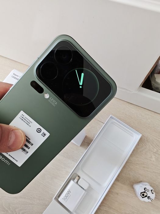 Чисто нов Xiaomi 17 Pro Max12/ 16/512GB