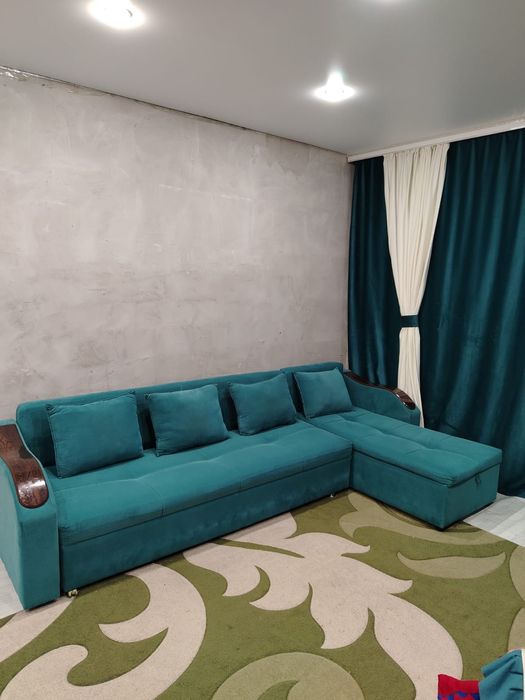 Диван угловой...