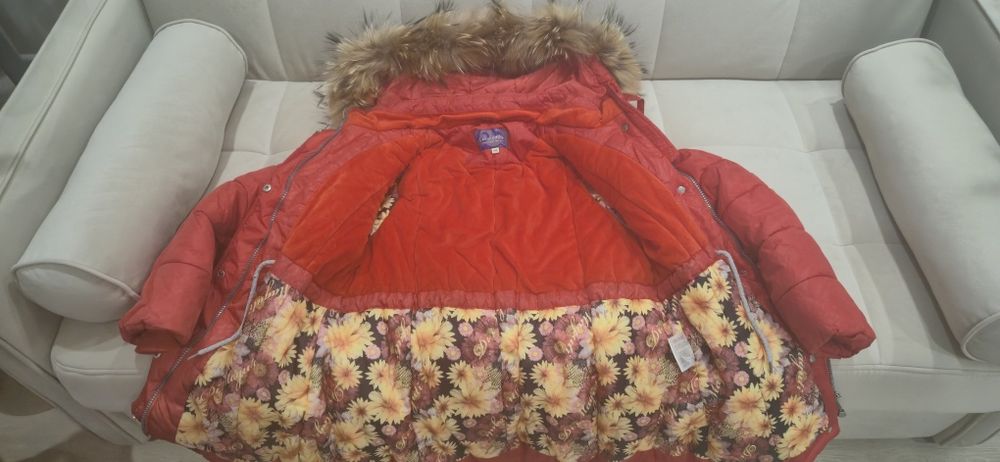 Зимняя куртка для девочки