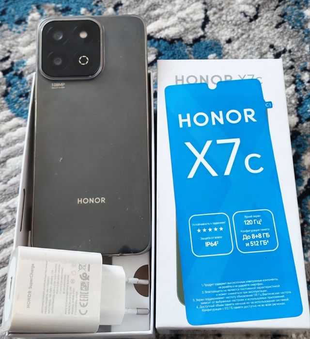 Продается honor x 7c.(8*512)