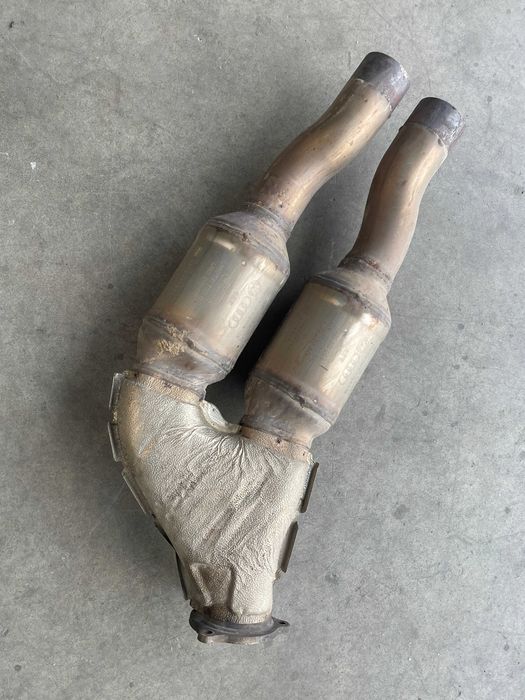 catalizator Vw Touareg CR7 - Audi SQ7 cod 4M0131703BC - 4M0230AD