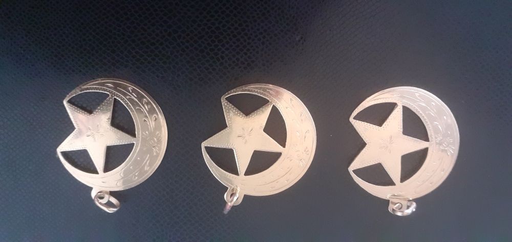 Медальон полумесец златен