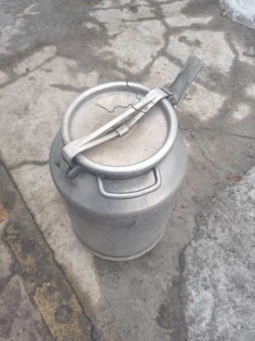 Продам кастрюли мантоварку