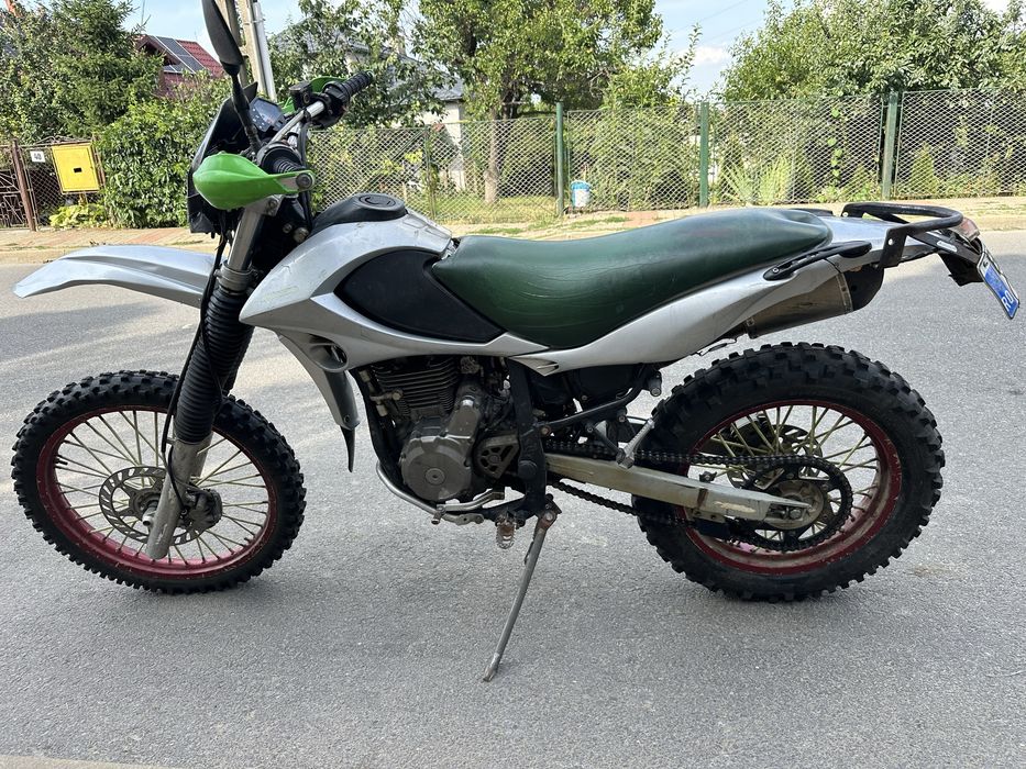 Motocicleta Beta Alp 4.0