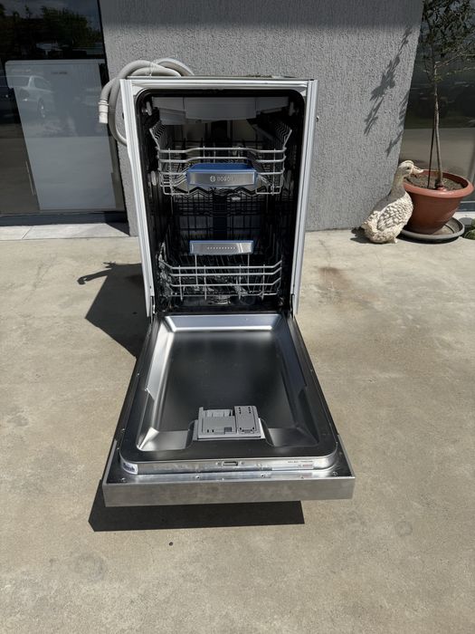 Съдомиялна за вграждане Bosch 45 см