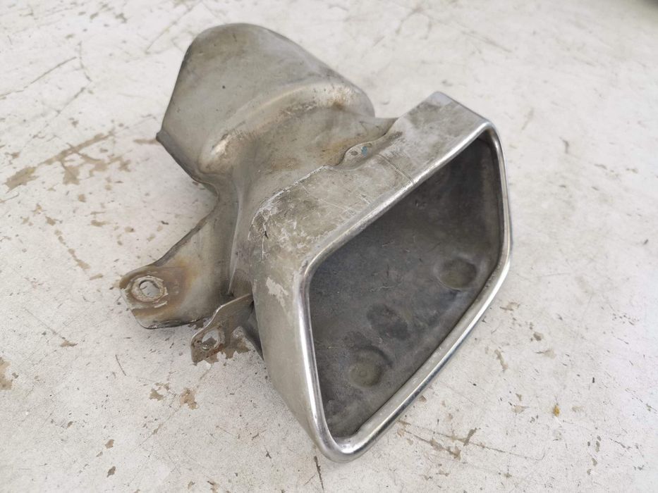 Ауспухова система/накрайник ляво Мерцедес-Бенц Е-Клас / Mercedes-Benz