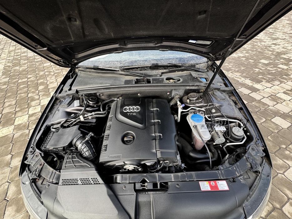 Audi  A 4  2.0!tsi. 2012