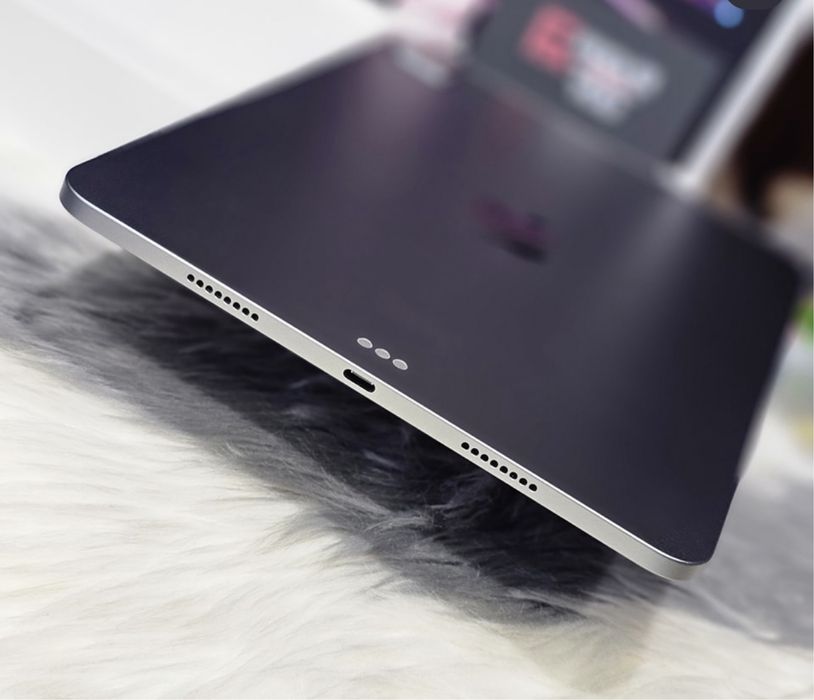 iPad PRO 11 inch • Gen 4 a • 512 GB • wiFi + Cellular • 100% Bateria • ca Noua