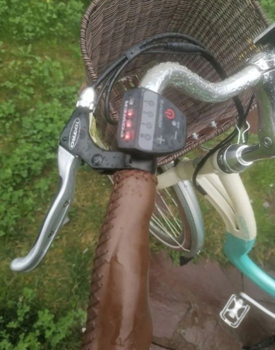 Vând două biciclete electrice olandeze veritabile yosemite