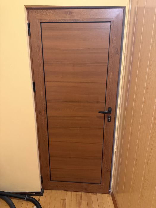 Интериорни врати