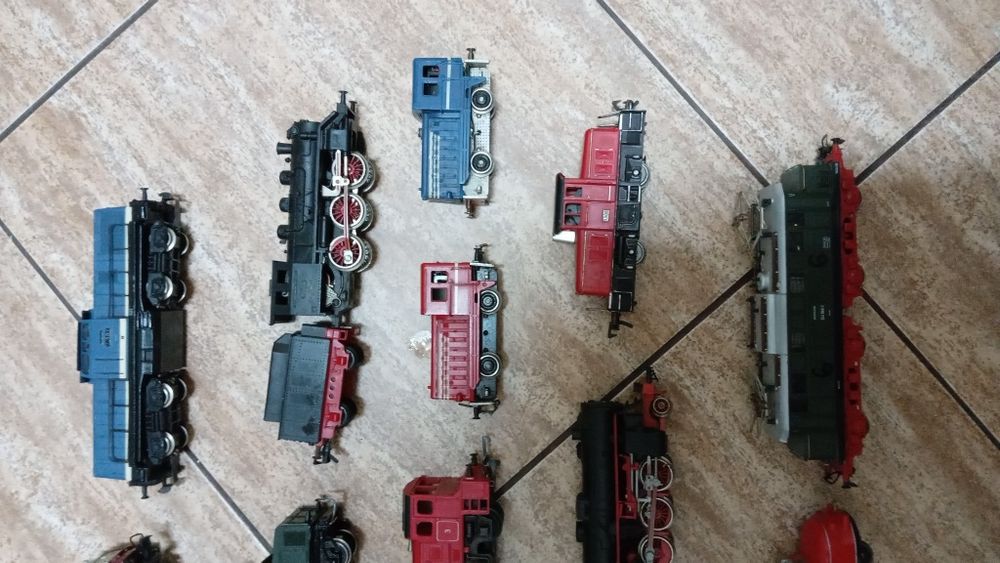Lot locomotive CC trenulet electric HO