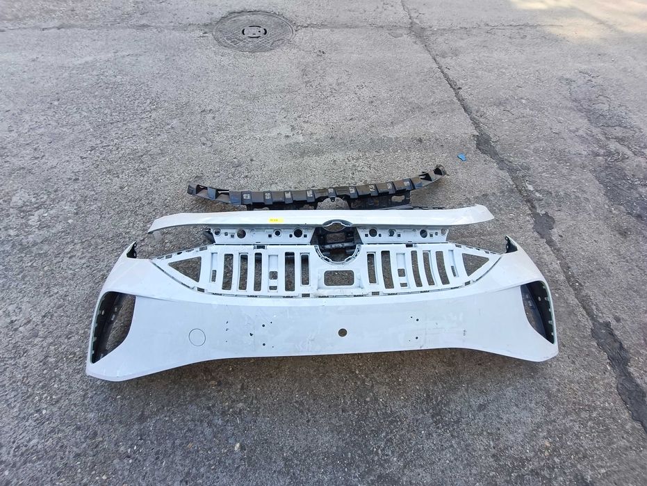 Предна броня VOLKSWAGEN VW ID4   2021-22
