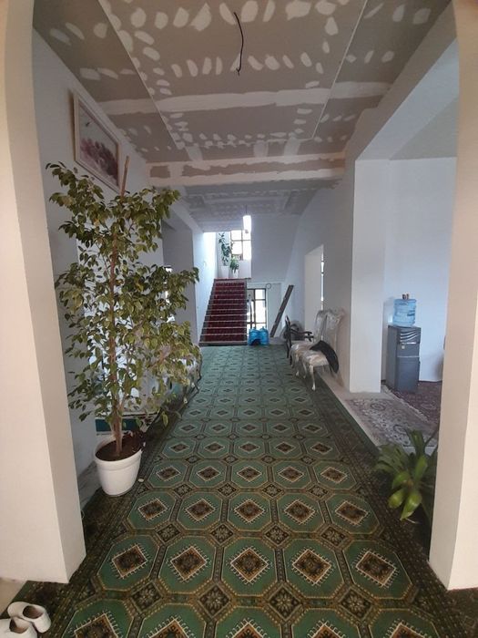 Продаётся  Коттеджный сергили бобур махалла  напротив машина ба