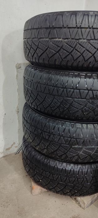 Продам резину Мишлен Б/У. Без дисков