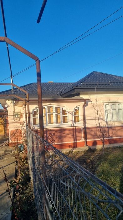 Acoperisuri complete firma montaj complet acoperis
Oferim servicii com