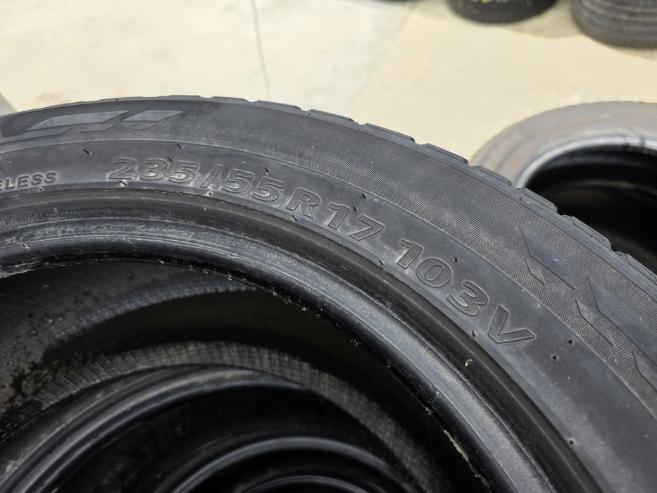 4бр Летни гуми 235 55 17 - Kumho