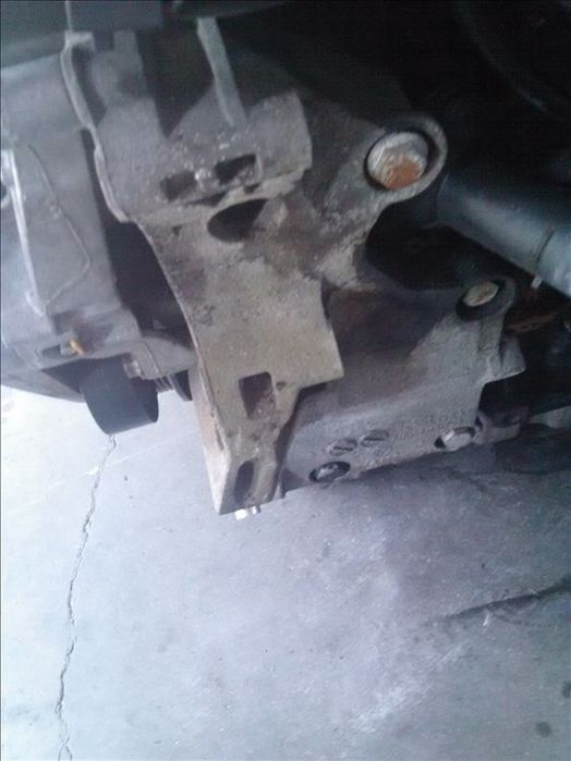 suport compresor ac volkswagen passat b6 2.0tdi an fabr. 2007