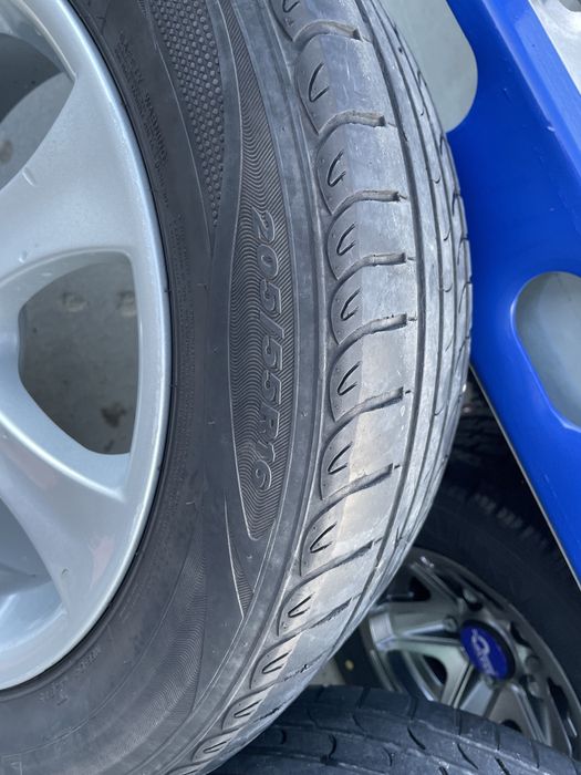 Vând jante BMW 205/55R16