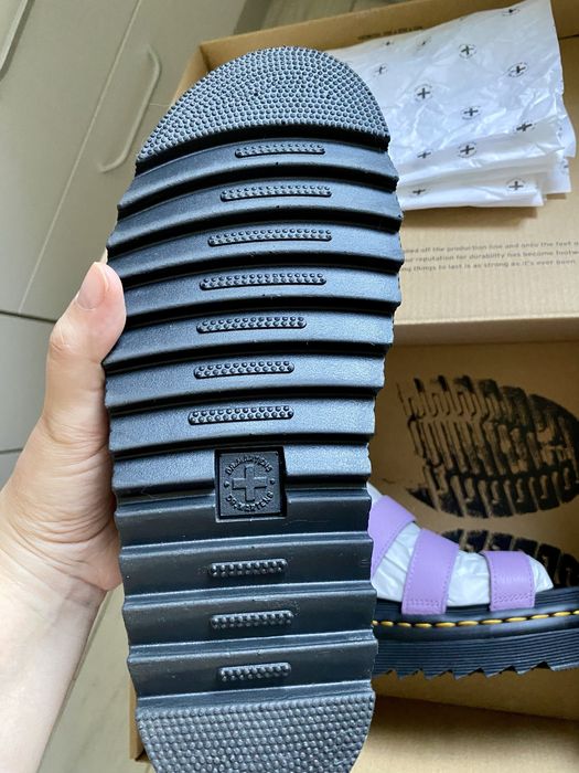 Sandale Dr Martens, mărimea 40, superbe