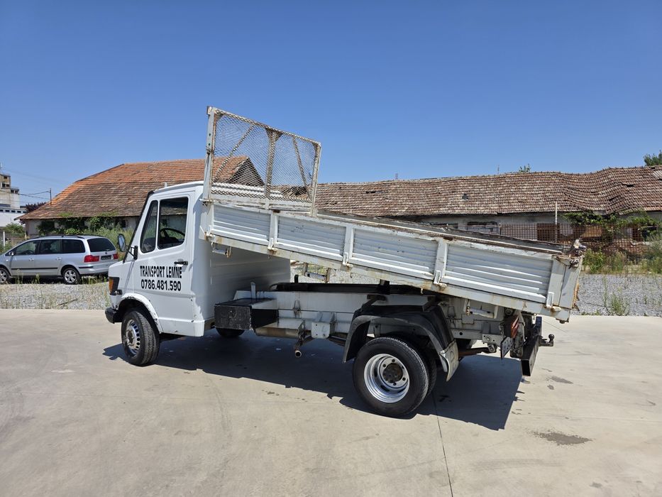 Mercedes basculabil 410d (camioneta  3.5t )