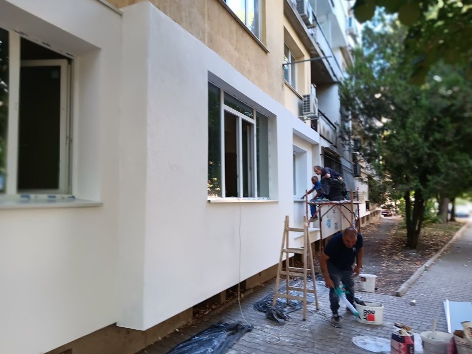 Боядисване и шпакловка
