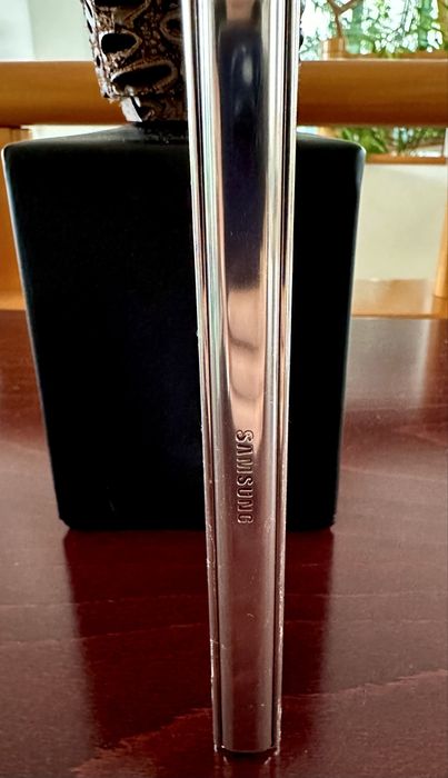 Оригинален кейс + Samsung Z Fold 4 Beige, 512 GB в отлично състояние !