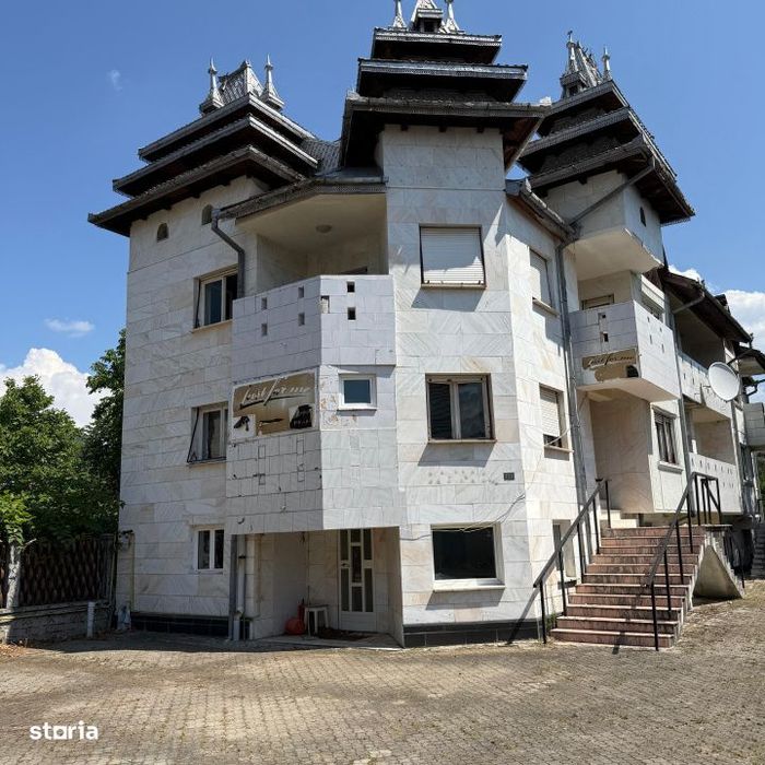Doua cladiri ,1.000 mp teren, Str. Iuliu Maniu