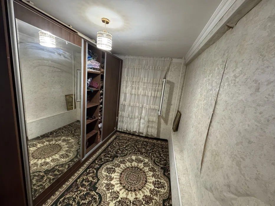Срочно Продаётся Бабура Галерейка 2/3/8 ремонт хороший локации топ !