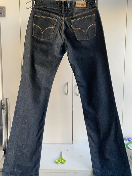 Levi’s 570 Straight Fit – Dark Rinse W31