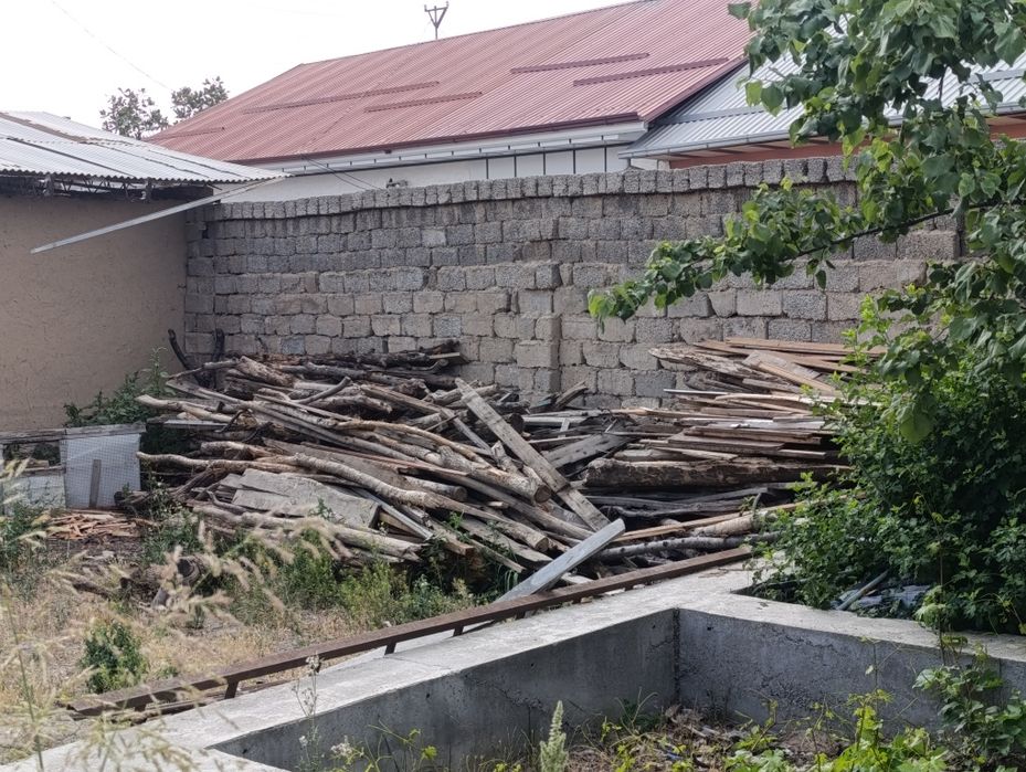 Oʻtin bor sotiladi srochna