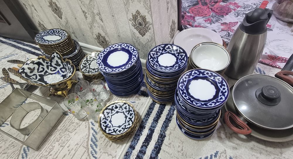 Shu buyumlar sotiladi.