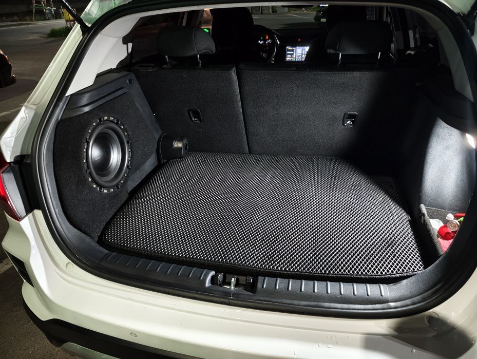 Продам, kia rio x line 2021год