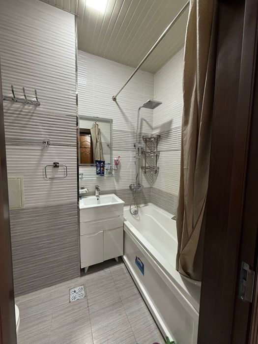 Manzil: Yunusobod tumani 13-mavze 71-uy