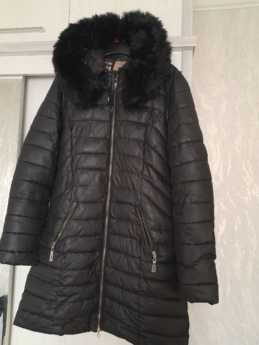 Куртка длинная утеплённая с капюшоном