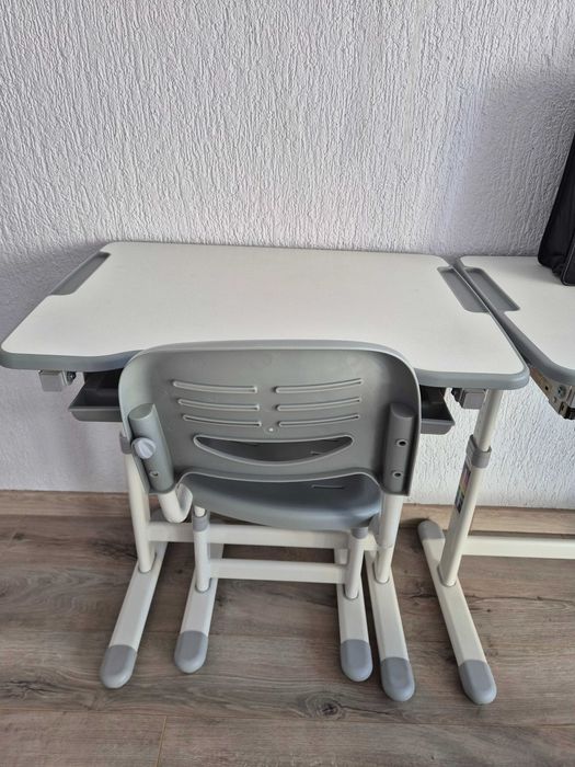 Birou de copii reglabil + scaun