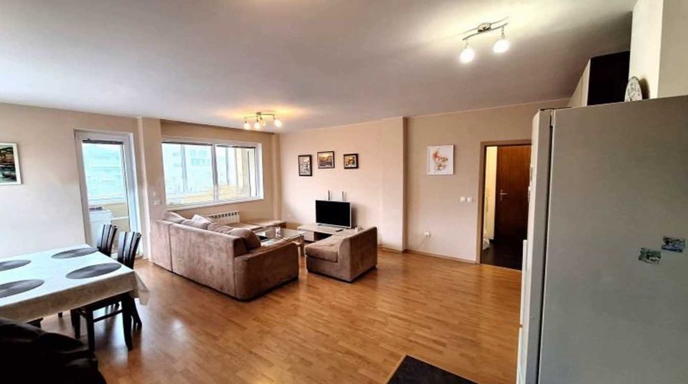 Дава се под наем Двустаен апартамент в София, Витоша - 87 кв.м за 647.19 € - Снимка #1