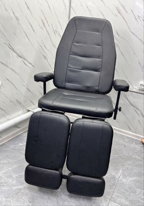 Маникюрное кресло