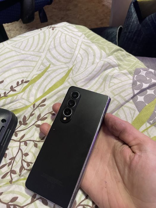 Продам samsung fold 4