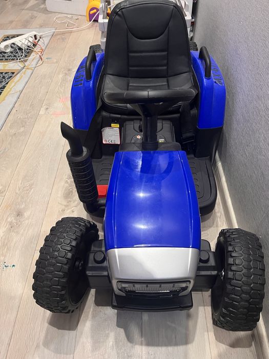 Продам трактор детский