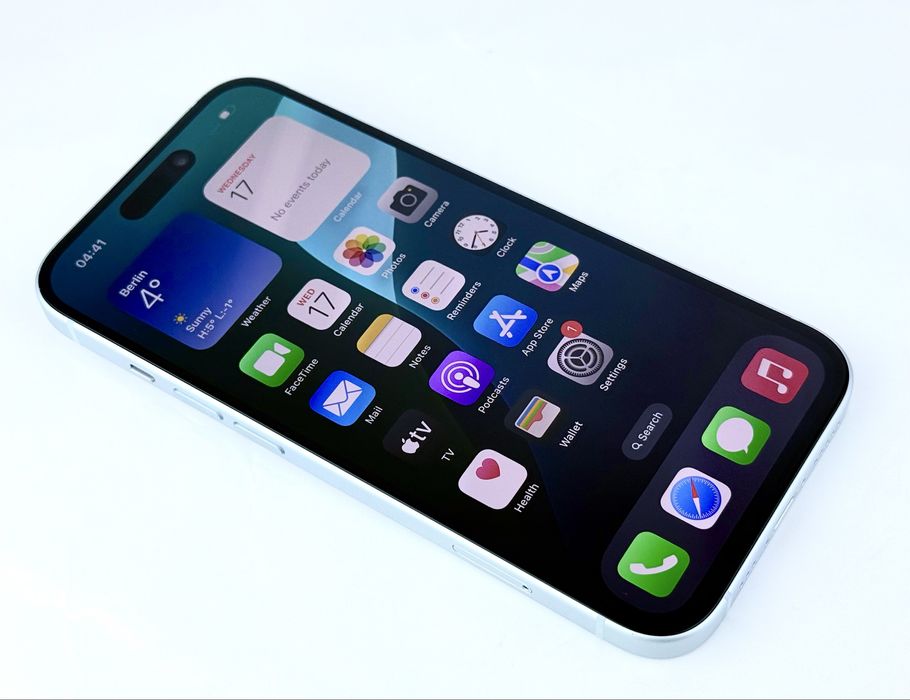 Apple iPhone 15 128GB Black / Blue Перфектен! Гаранция!