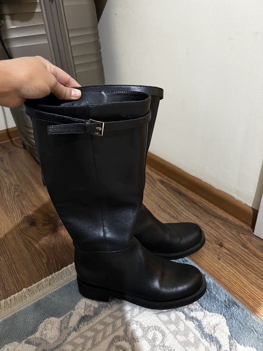 Продам кожаные сапоги