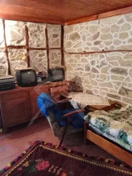 Продава се къша в с. Сини Връх! 99140