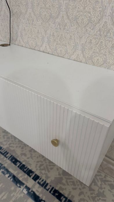 продается шкаф и тв зона