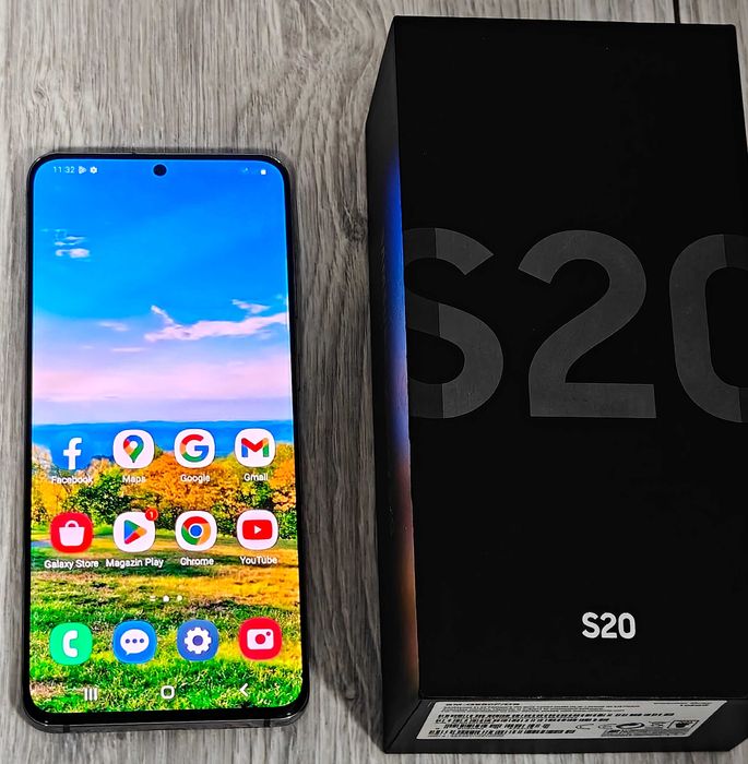 SAMSUNG S20 128 GB 8 RAM Arată foarte Bine La Cutie