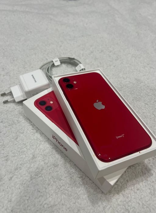 Продам iPhone 11 128gb в красном