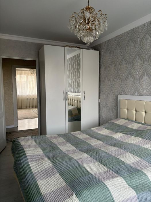 Продам квартиру 3-4комнатная 90кв. м