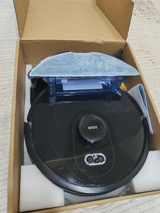 Продаётся робот пылесос фирма Abir