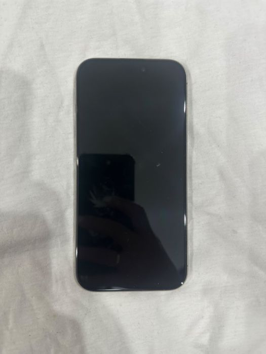 IPhone 15 pro идеальном состаяние