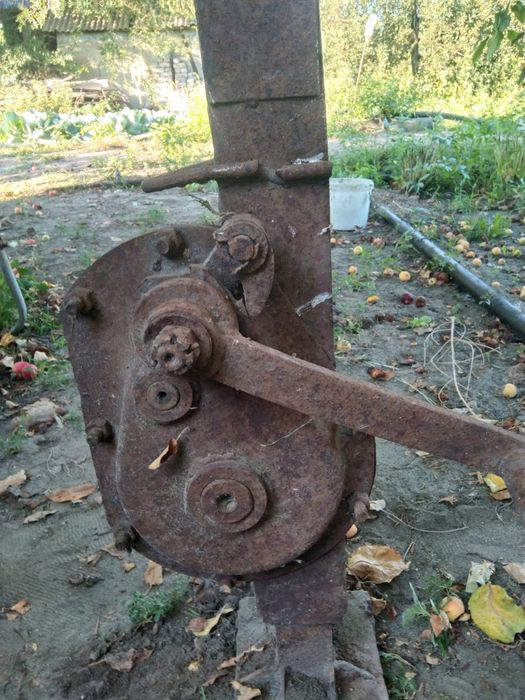 Продам домкрат вагонный